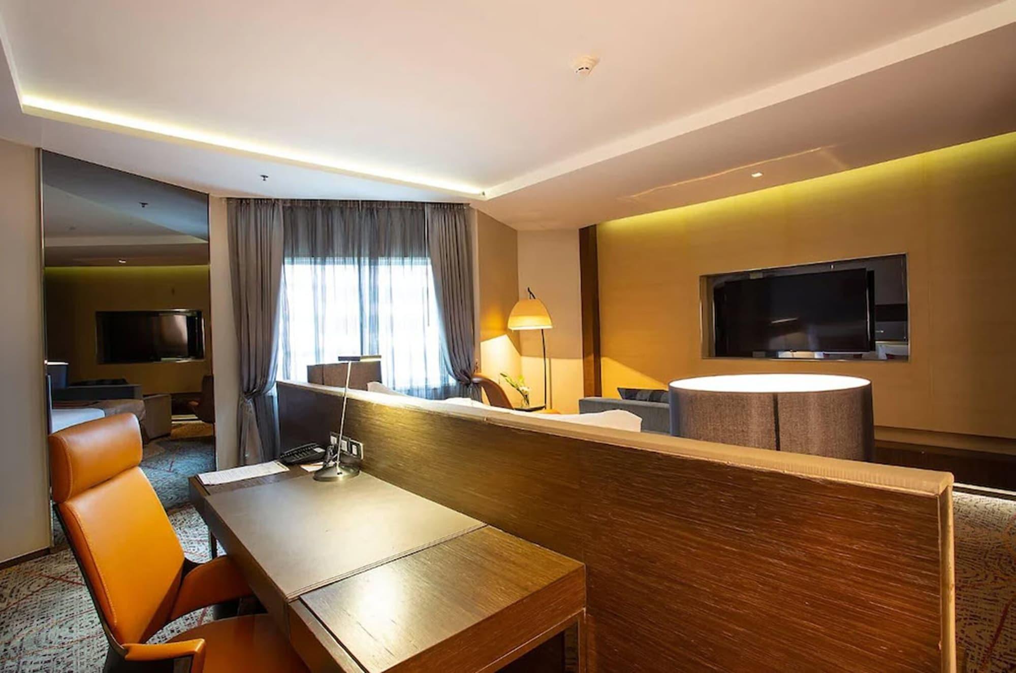 Graceland Bangkok By Grace Hotel - Sha Extra Plus Eksteriør bilde