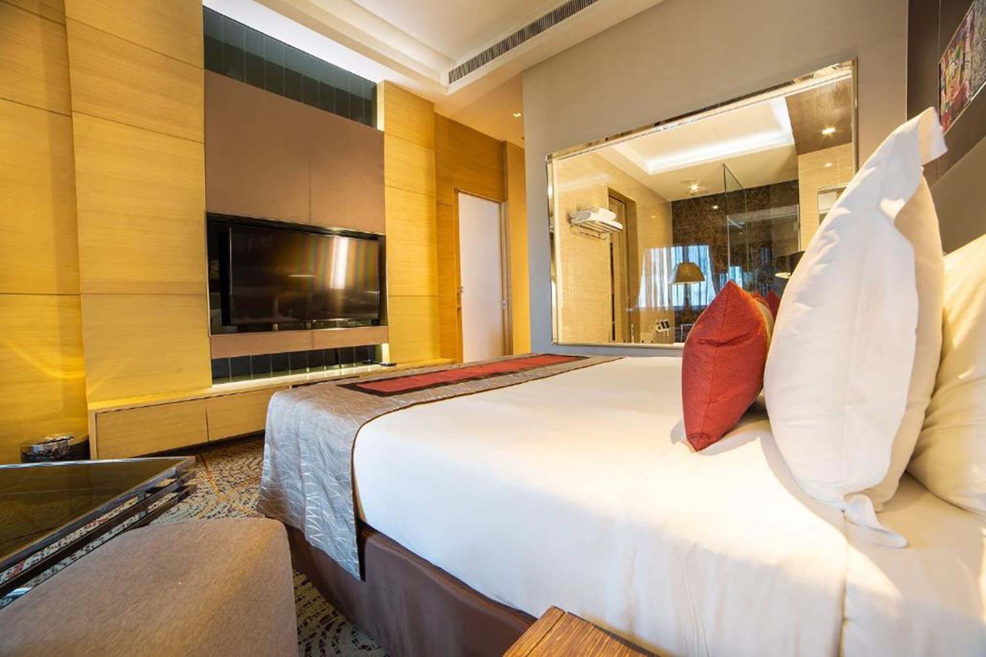 Graceland Bangkok By Grace Hotel - Sha Extra Plus Eksteriør bilde